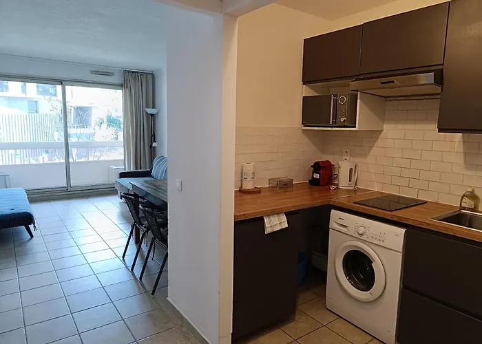 Promenade Residence Hoteliere